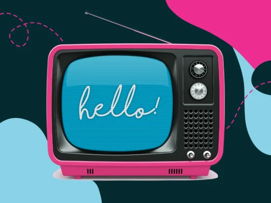A retro tv screen saying 'Hello'
